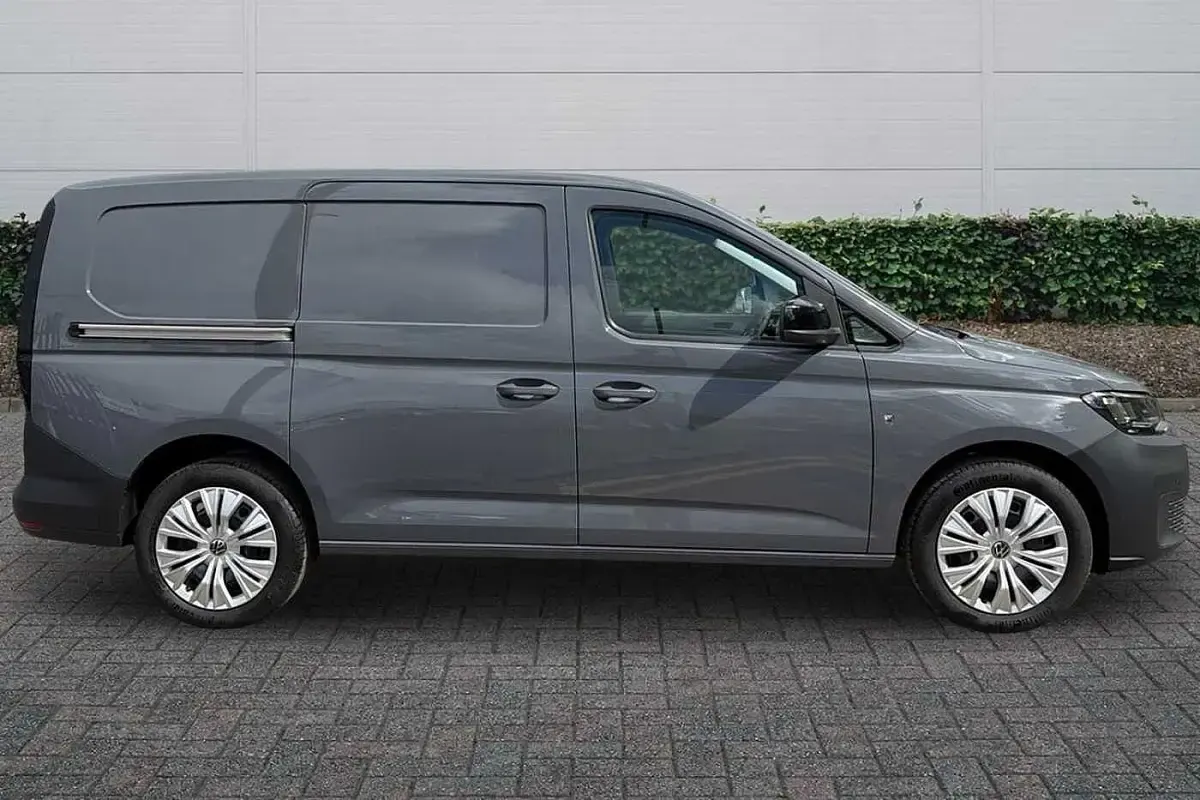 Used VW Caddy Maxi 150 HP (110 kW) 2026 Grey MPV