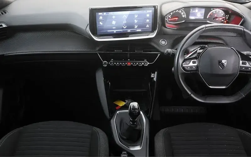 Used Peugeot 2008 Active 101 HP (74 kW) 2023 Black SUV