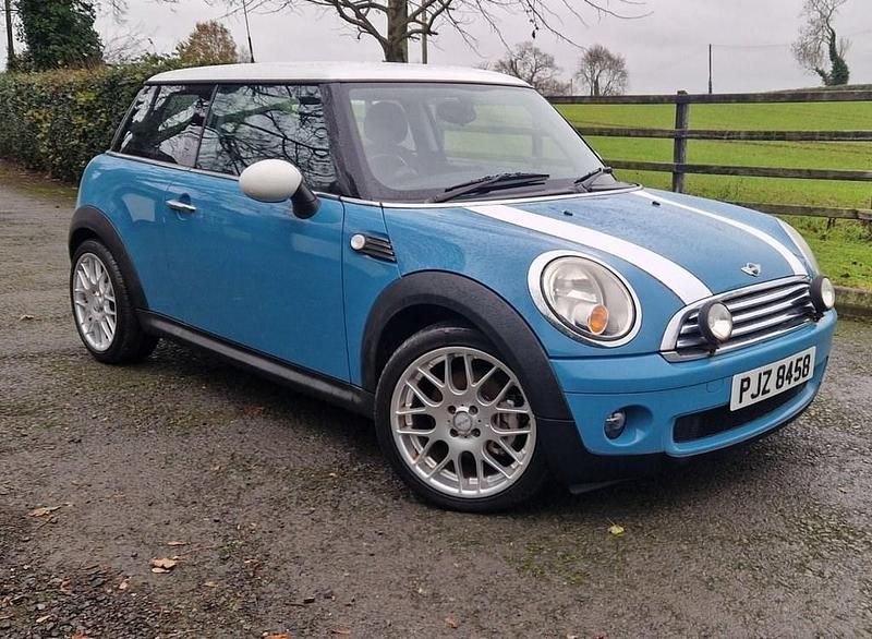 Blue Used 2009 Mini Cooper Hatch Hatchback | £3,940 - Image 1/4