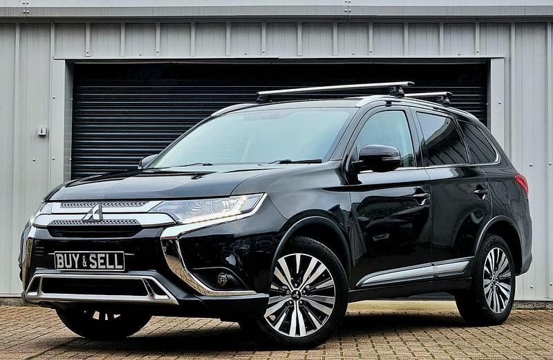 Used Mitsubishi Outlander 2019 Black SUV