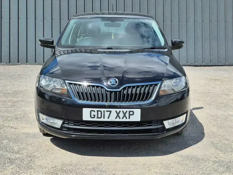 Used Skoda Rapid SE 90 HP (66 kW) 2017 Black Hatchback