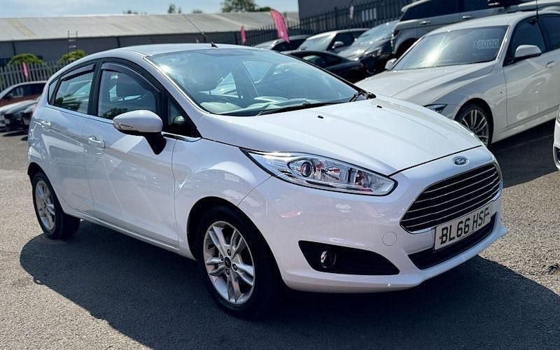 Used 2017 Ford Fiesta Zetec Hatchback | £6,200 (Good price) - Image 1/3