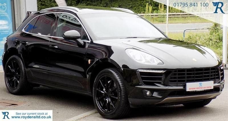 Black Used 2014 Porsche Macan SUV | £19,490 (A bit pricey) - Image 1/2