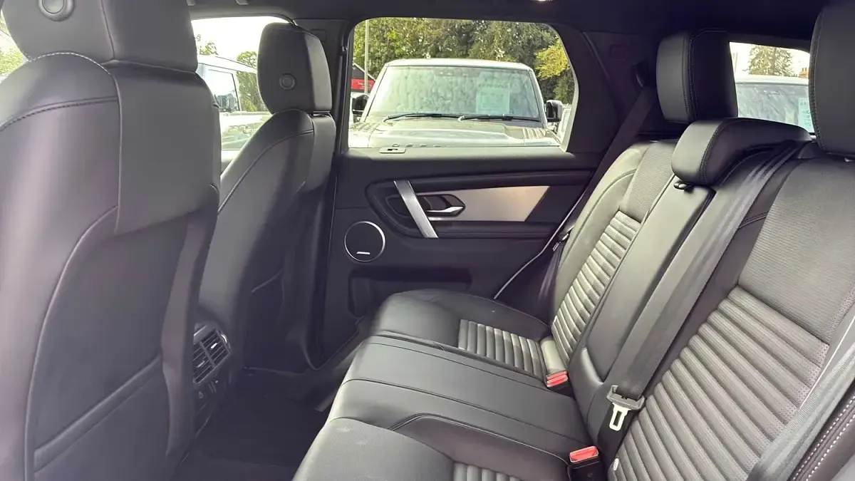 Used Land Rover Discovery Sport SE Dynamic 2026 Silver SUV