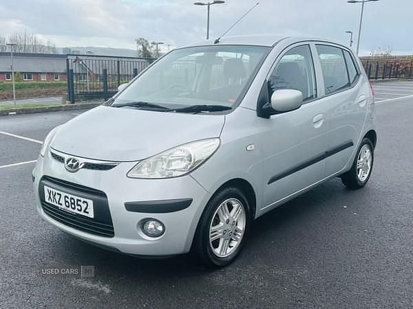 Used Hyundai i10 Comfort 78 HP (57 kW) 2009 Silver Hatchback