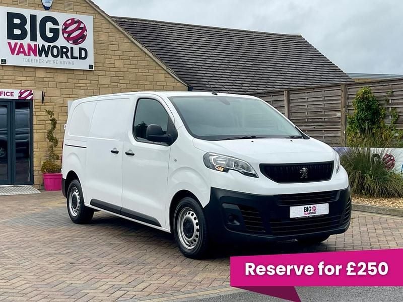 White Used 2022 Peugeot Expert Premium Van | £9,994 (Fair price) - Image 1/2