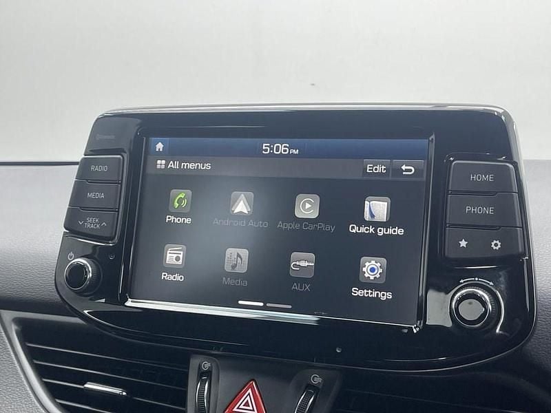 Used Hyundai i30 N Line 140 HP (102 kW) 2018 White Hatchback