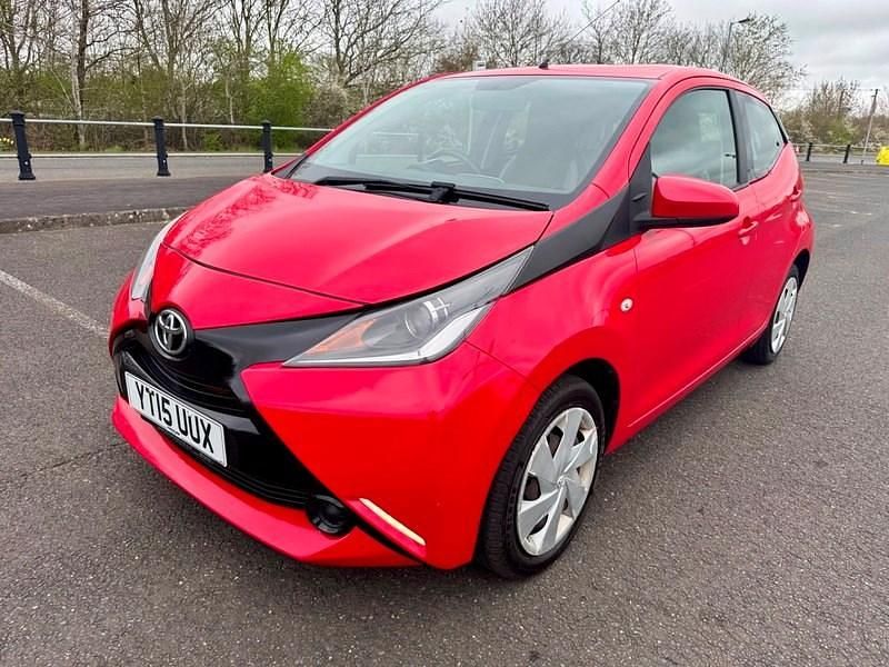 Used Toyota Aygo X-play 69 HP (50 kW) 2015 Red Hatchback