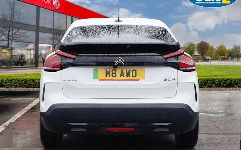 Used Citroën e-C4 Shine 100 kW (136 HP) 2023 Hatchback