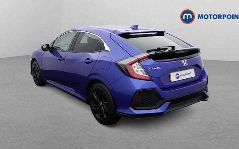 Begagnad Honda Civic SR 126 HK (92 kW) 2022 Halvkombi