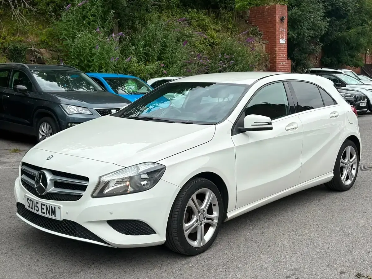 Used Mercedes A180 Sport Edition 2015 White Hatchback