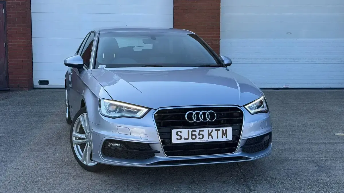 Used Audi A3 S-Line 150 HP (110 kW) 2015 Silver Hatchback
