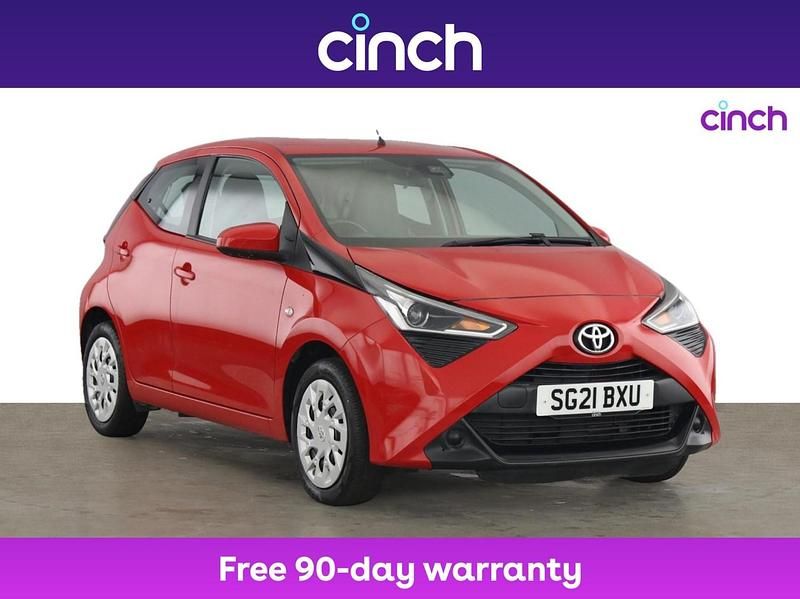 Red Used 2021 Toyota Aygo X-play Hatchback | £8,949 (Fair price) - Image 1/3