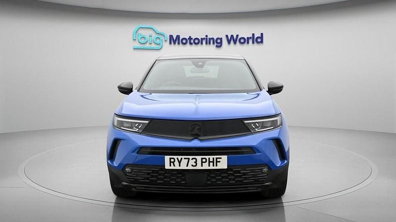 Second-hand Vauxhall Mokka Ultimate 130 CP (95 kW) 2023 Albastru SUV