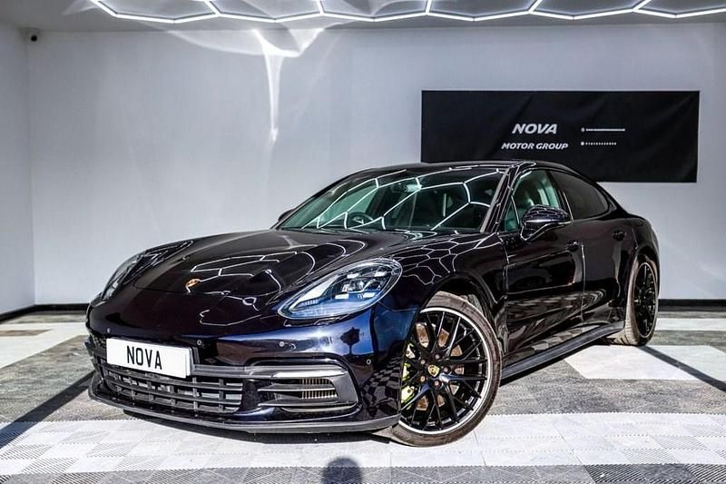 Used Porsche Panamera 462 HP (339 kW) 2017 Black Hatchback