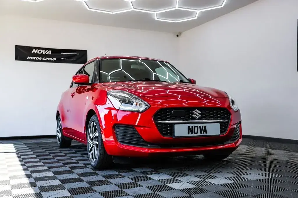 Used Suzuki Swift SZ-L 83 HP (61 kW) 2023 Red Hatchback