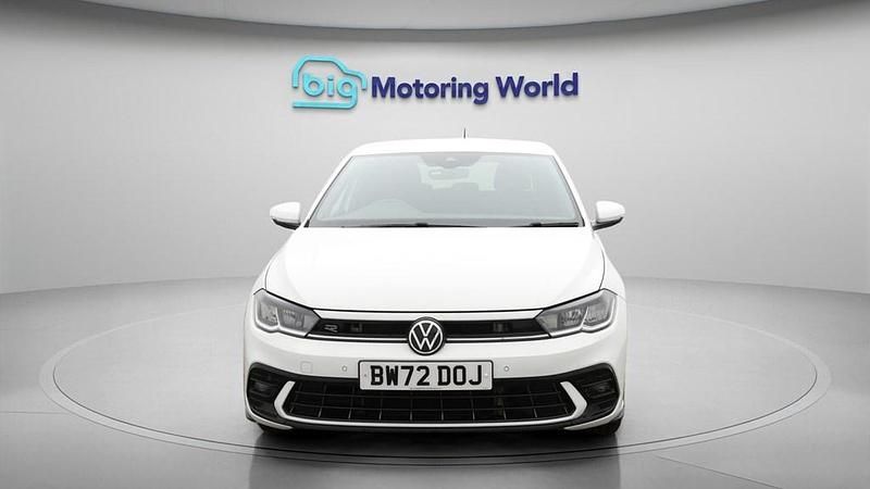 Used VW Polo R-line 110 HP (80 kW) 2023 White Hatchback