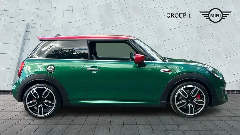 Used Mini John Cooper Works Hatch 231 HP (169 kW) 2020 Green Hatchback