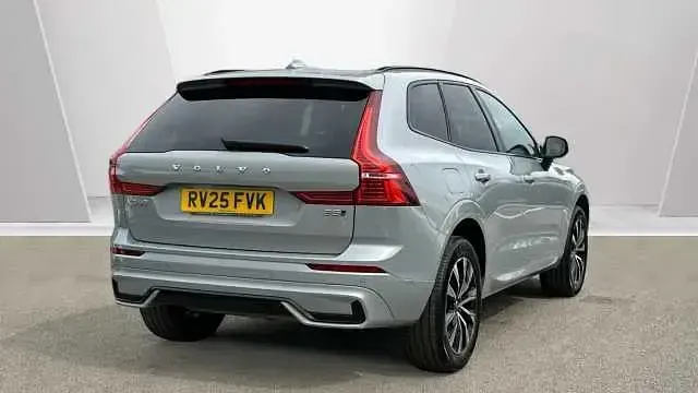 Used Volvo XC60 Plus 247 HP (181 kW) 2025 SUV