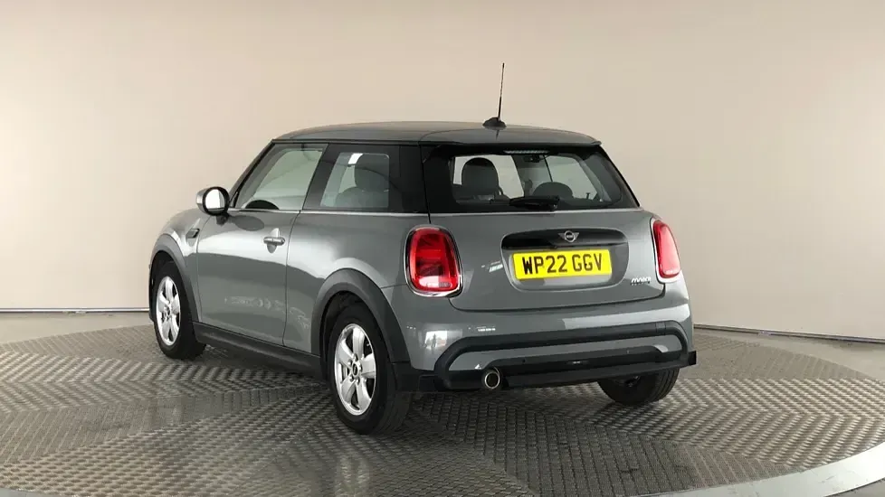 Used Mini Cooper Classic 134 HP (98 kW) 2022 Grey Hatchback