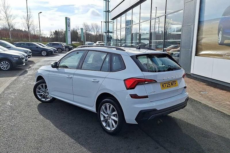 Used Skoda Kamiq SE 70 HP (51 kW) 2025 Moon white metallic SUV