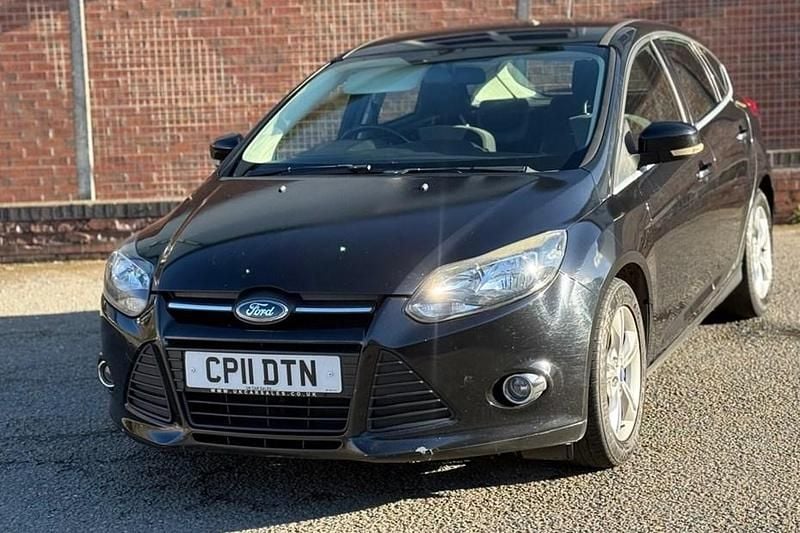 Black Used 2011 Ford Focus Zetec Hatchback | £2,300 (Good price) - Image 1/1