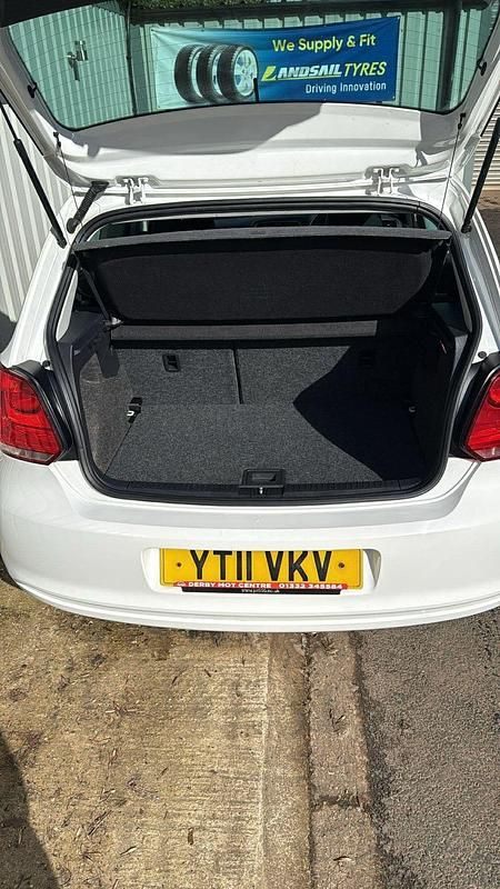 Used VW Polo SE 70 HP (51 kW) 2011 White Hatchback