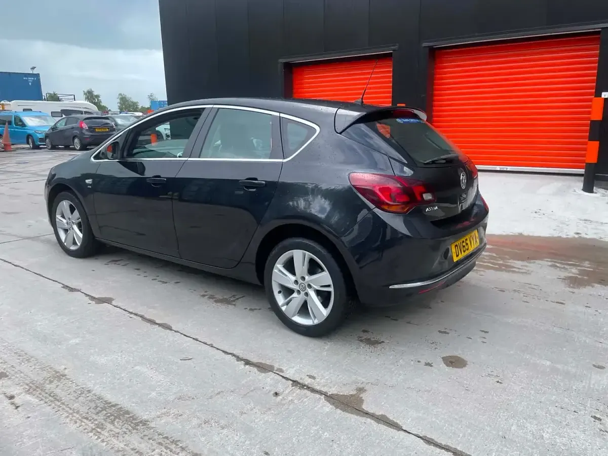 Used Vauxhall Astra SRi 2015 Black Hatchback