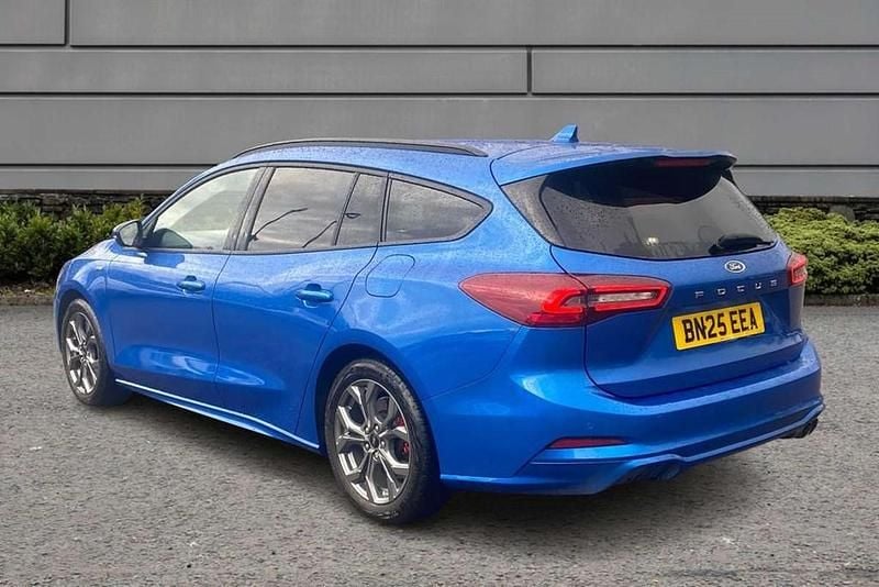Used Ford Focus ST-Line 153 HP (112 kW) 2025 Blue Estate