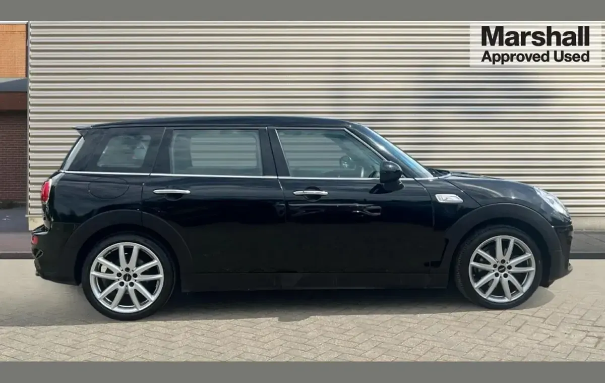 Used Mini Cooper Clubman 192 HP (141 kW) 2016 Black Estate