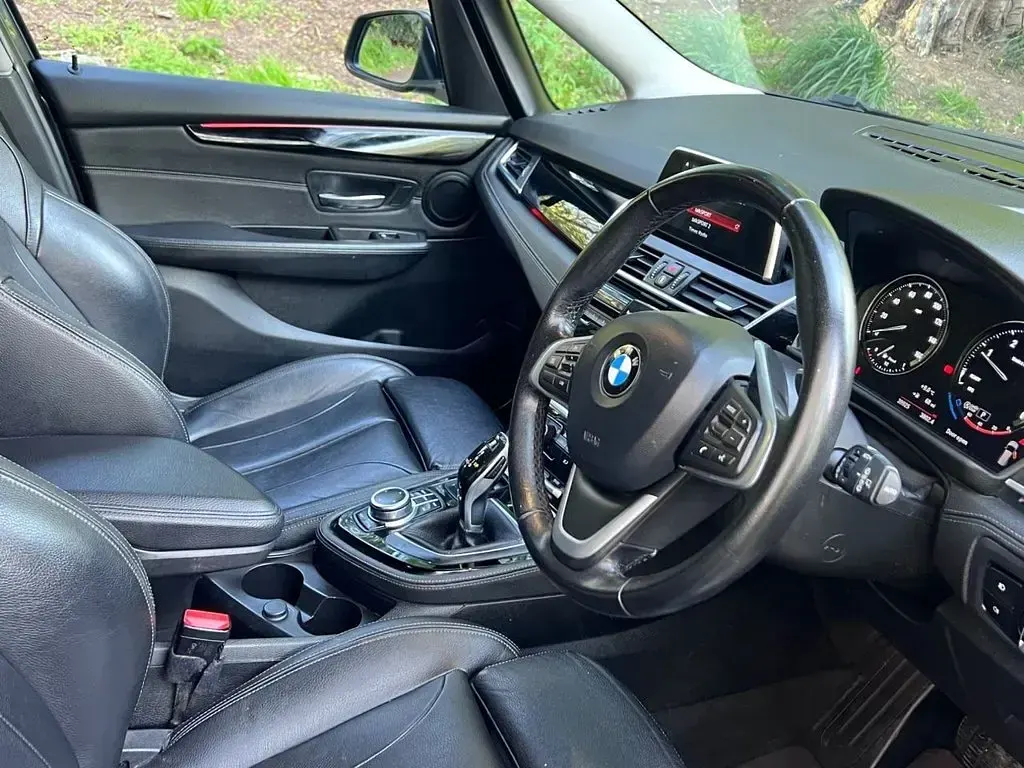 Used BMW 220 Sport Line 190 HP (139 kW) 2019 Grey Estate