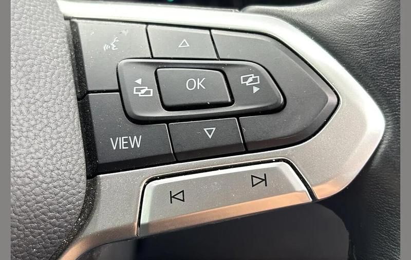 Used VW Golf VIII Life 108 HP (79 kW) 2022 Grey Hatchback