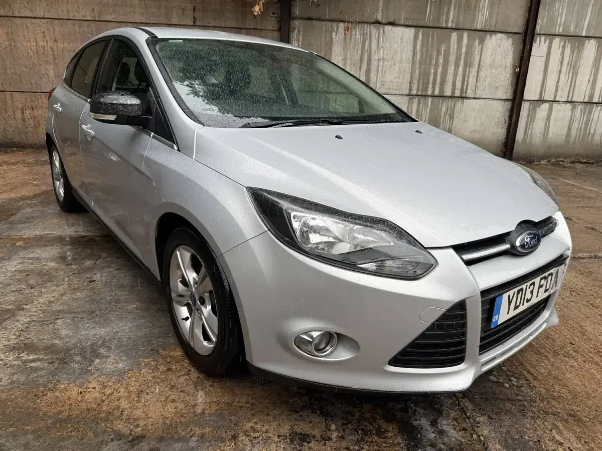 Used Ford Focus Zetec 2013 Silver Hatchback