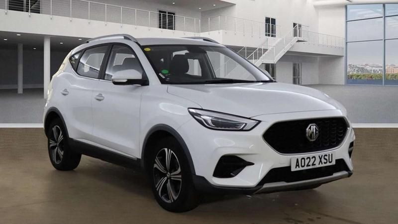 White Used 2022 MG ZS Excite Sedan | £11,300 (Fair price) - Image 1/4