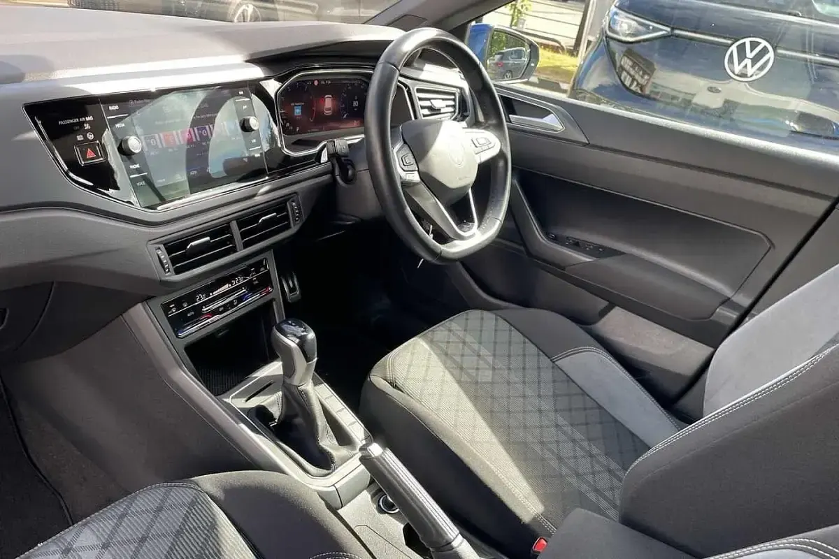 Used VW Polo R-line 110 HP (80 kW) 2022 Blue Hatchback