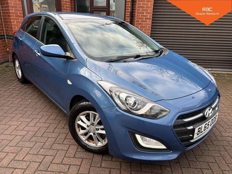 Blue Used 2015 Hyundai i30 SE Hatchback | £3,490 (Fair price) - Image 1/3