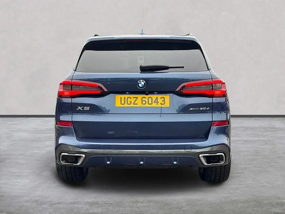 Used BMW X5 M Sport 286 HP (210 kW) 2021 Blue SUV