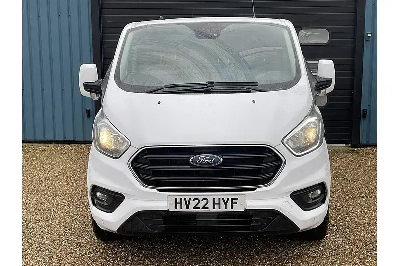 Used Ford Transit Custom Limited 130 HP (95 kW) 2022 White Van
