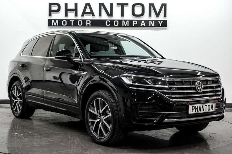 Black Used 2018 VW Touareg R-line SUV | £24,990 (Fair price) - Image 1/1