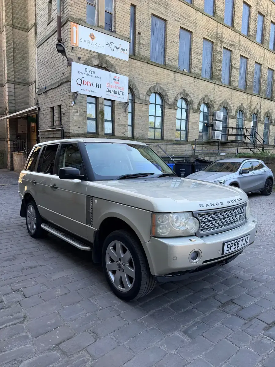 Begagnad Land Rover Range Rover Vogue SE 2006 Guld SUV