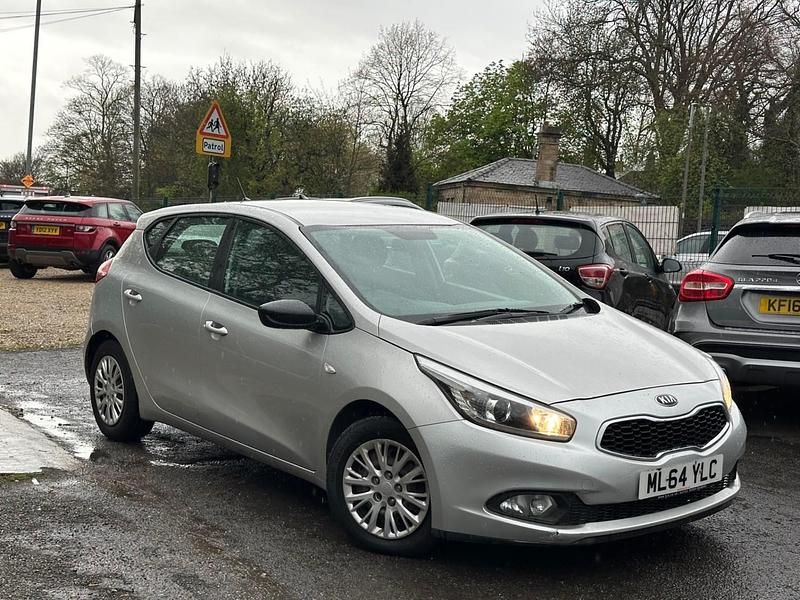 Used Kia Ceed 2014 Silver Hatchback