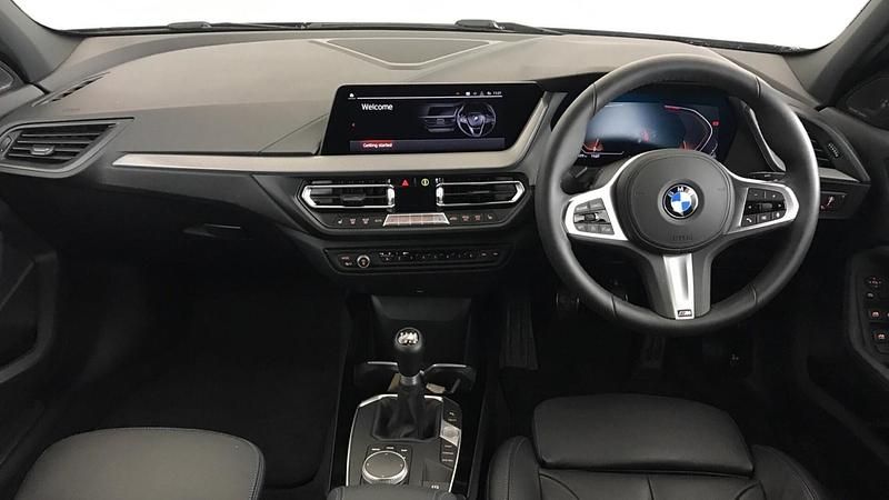 Used BMW 118 M Sport 138 HP (101 kW) 2019 Black Hatchback