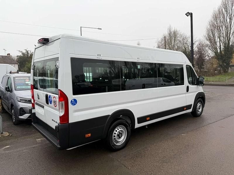 New Vauxhall Movano S 140 HP (102 kW) 2026 White MPV