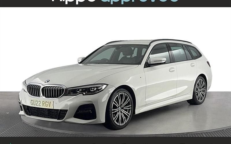 Used 2022 BMW 320 M Sport Estate | £23,220 (Fair price) - Image 1/4