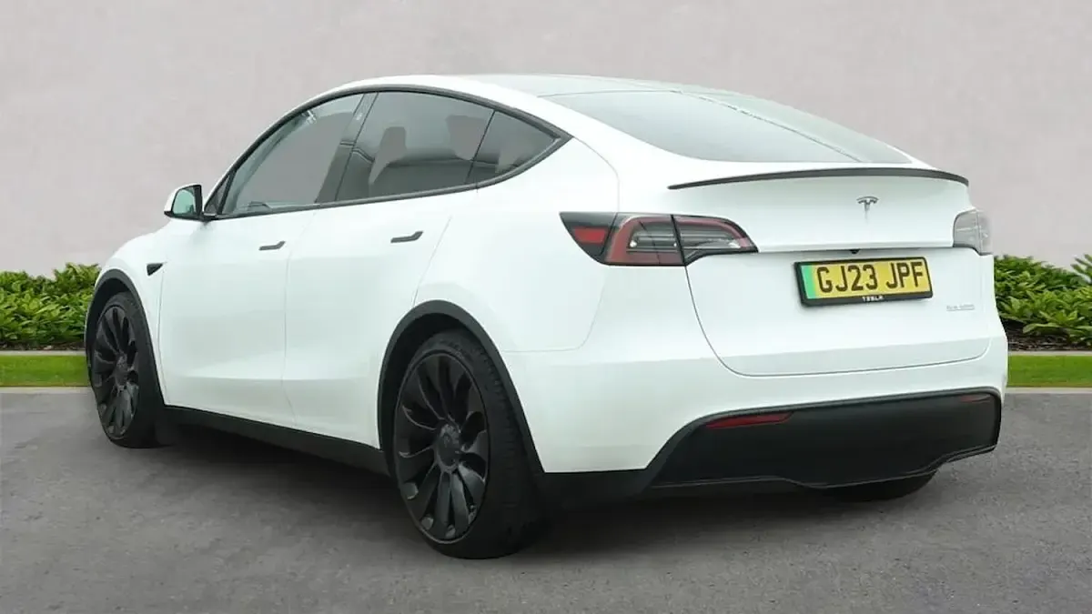 Used Tesla Model Y Performance 313 kW (426 HP) 2023 White SUV