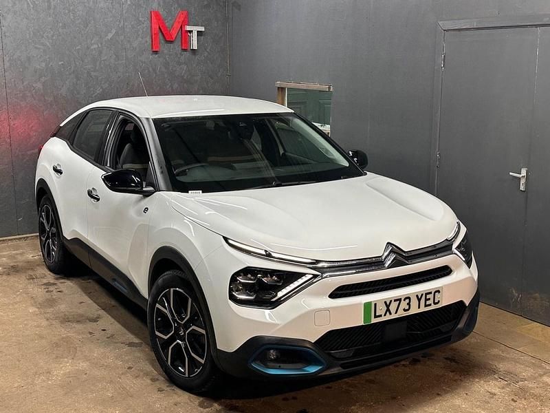 White Used 2023 Citroën e-C4 Hatchback | £13,990 (Fair price) - Image 1/3