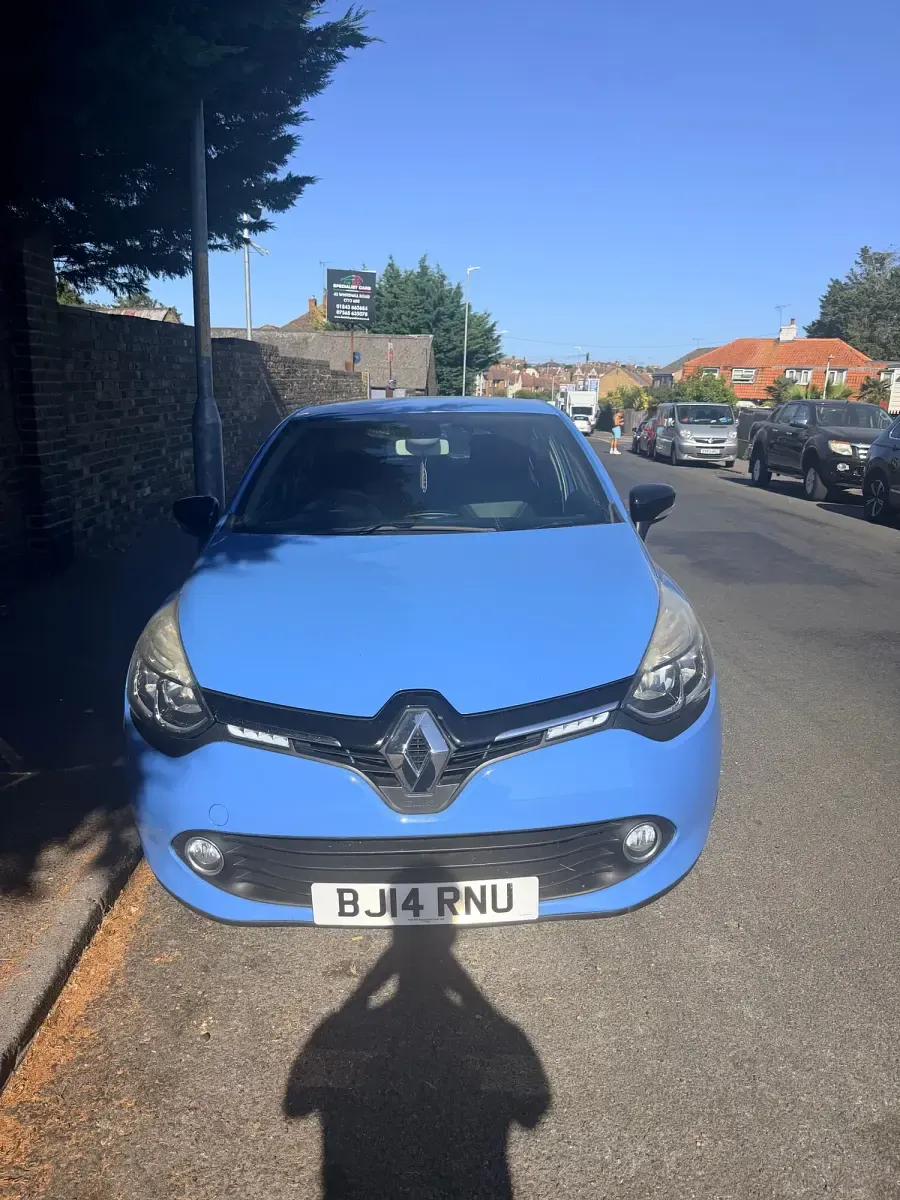Used Renault Clio Dynamique 90 HP (66 kW) 2014 Blue Hatchback