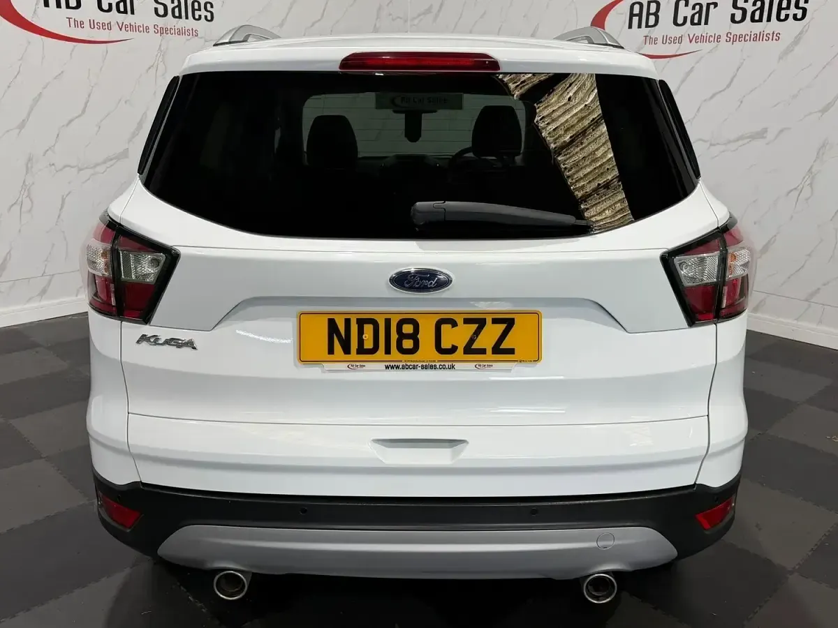 Used Ford Kuga Titanium 120 HP (88 kW) 2018 White SUV