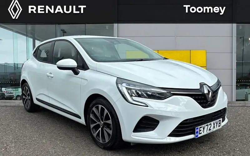 Used Renault Clio V Iconic 90 HP (66 kW) 2022 Hatchback