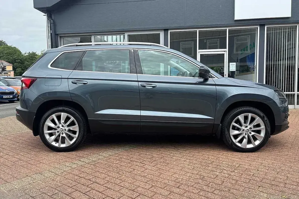 Used Skoda Karoq SE L 110 HP (80 kW) 2020 Quartz grey metallic SUV